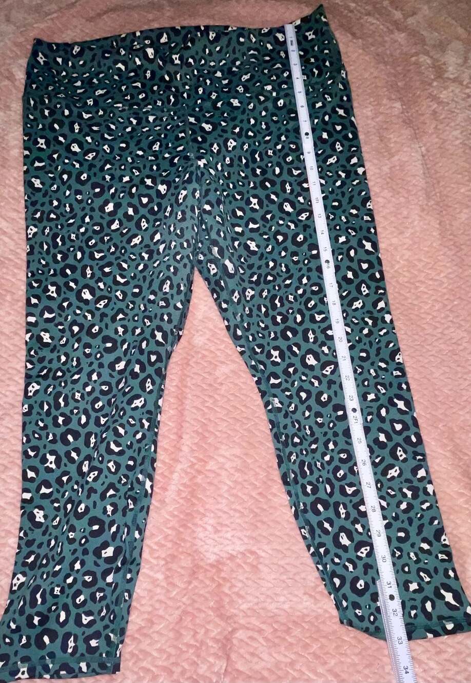 Fabletics PowerHold Leopard Print Leggings - 3XL - Picture 2 of 7